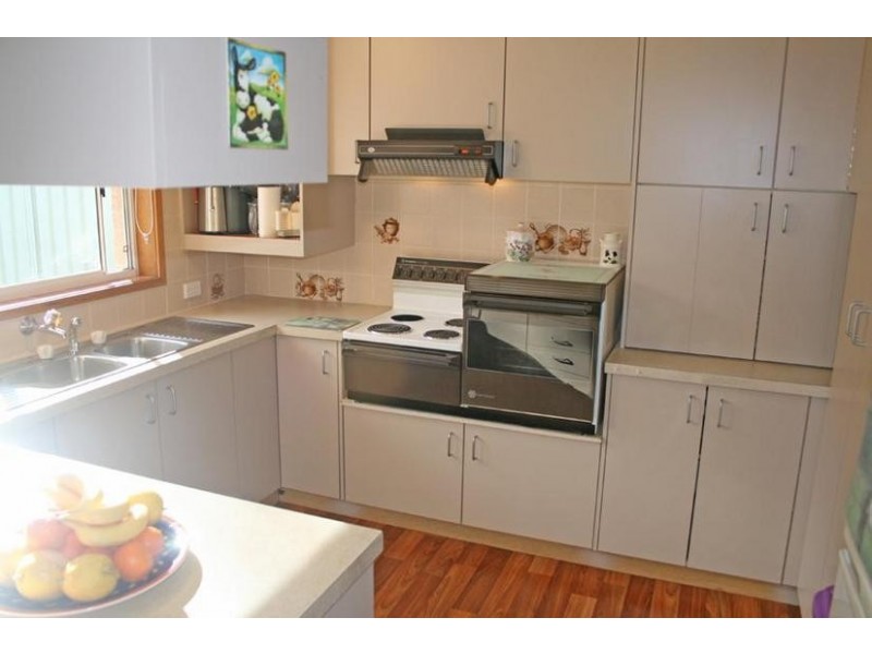 10 Wyoming Street, Burrill Lake NSW 2539