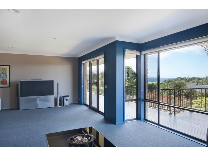 42 Pengana Crescent, Mollymook NSW 2539