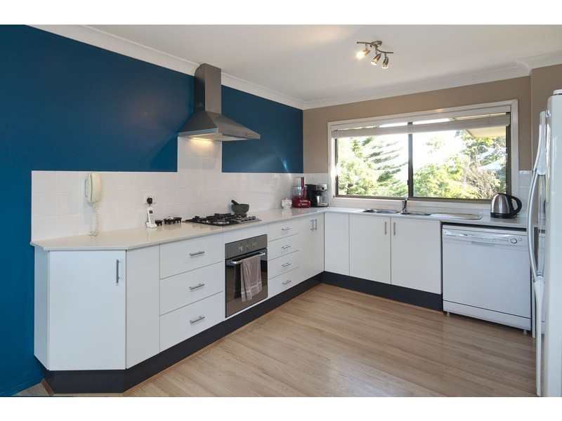 42 Pengana Crescent, Mollymook NSW 2539