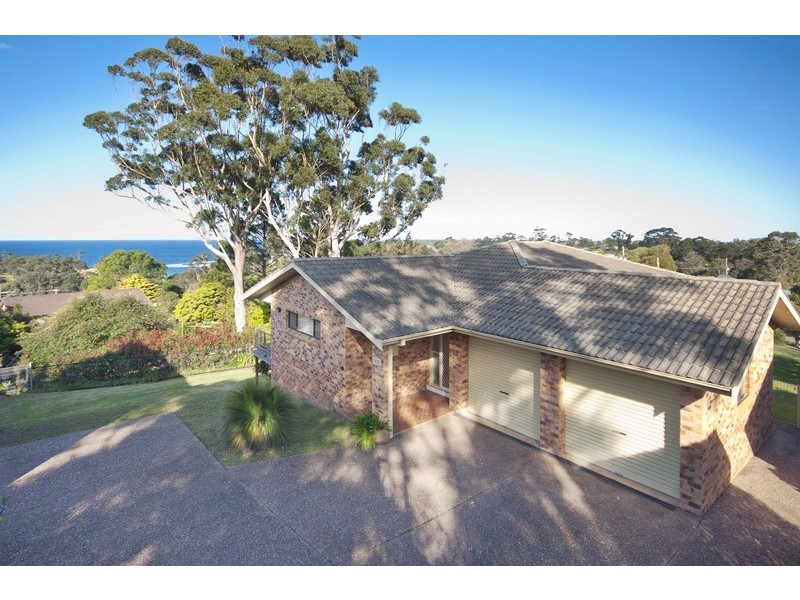 42 Pengana Crescent, Mollymook NSW 2539
