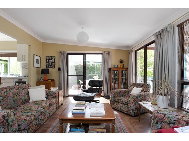 54 Lakeview Drive, Burrill Lake NSW 2539