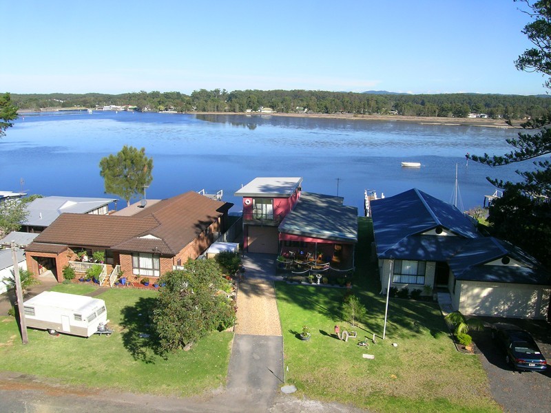 4 McDonald Parade, Burrill Lake NSW 2539