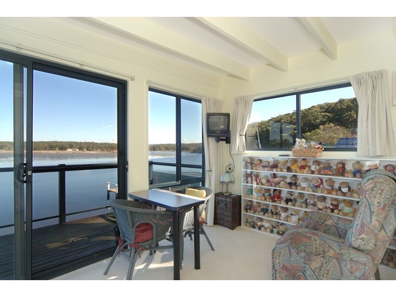 4 McDonald Parade, Burrill Lake NSW 2539