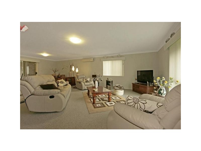 22 Edwin Avenue, Lake Conjola NSW 2539