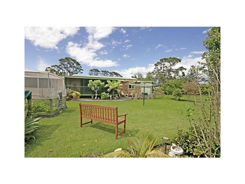 22 Edwin Avenue, Lake Conjola NSW 2539