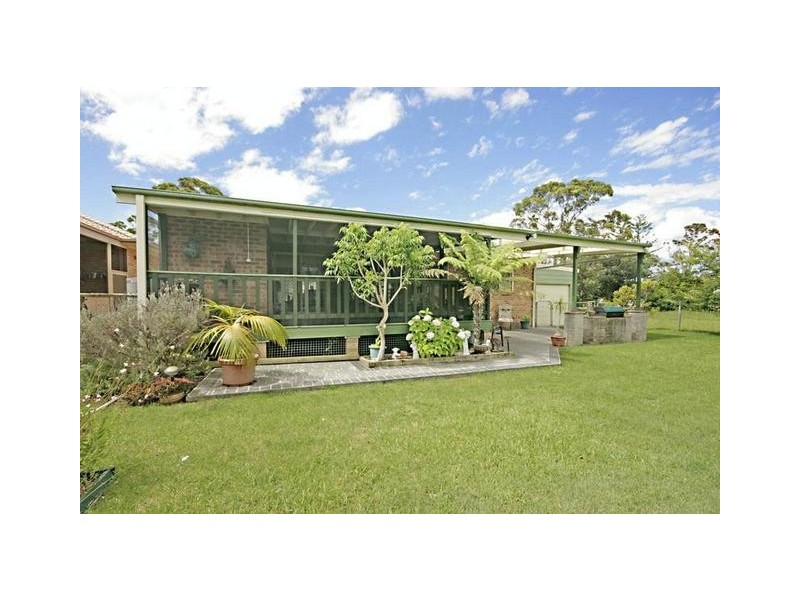 22 Edwin Avenue, Lake Conjola NSW 2539