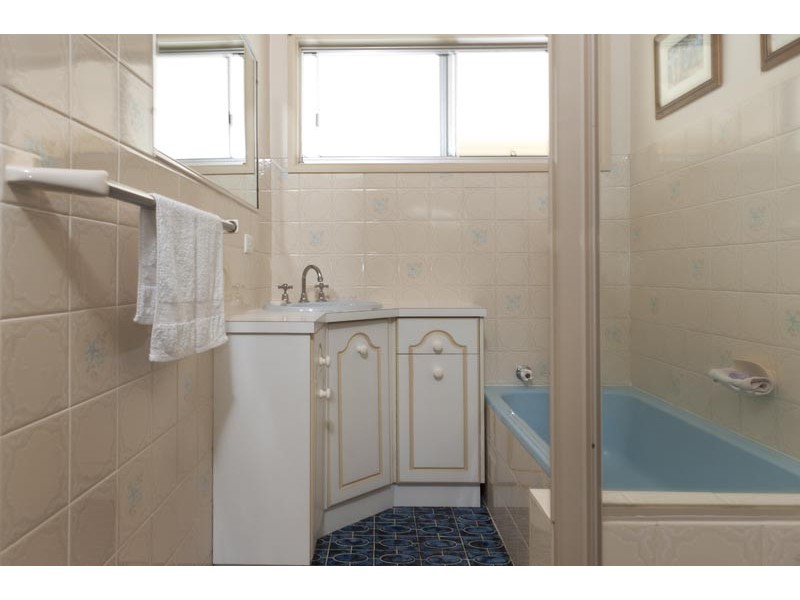 39 Wyoming Avenue, Burrill Lake NSW 2539