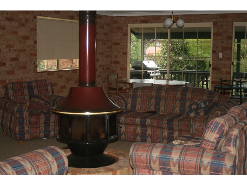 8 Garrad Way, Lake Conjola NSW 2539