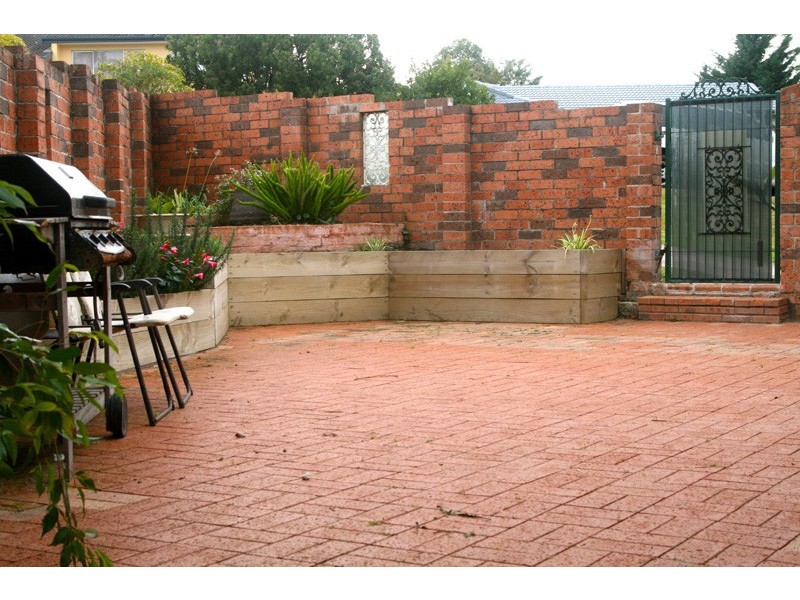 9 Valley Drive, Mollymook NSW 2539