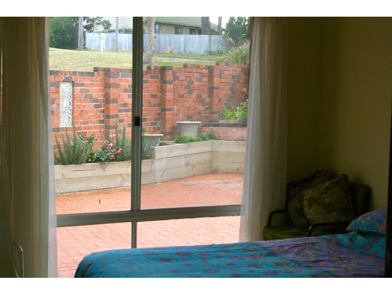 9 Valley Drive, Mollymook NSW 2539