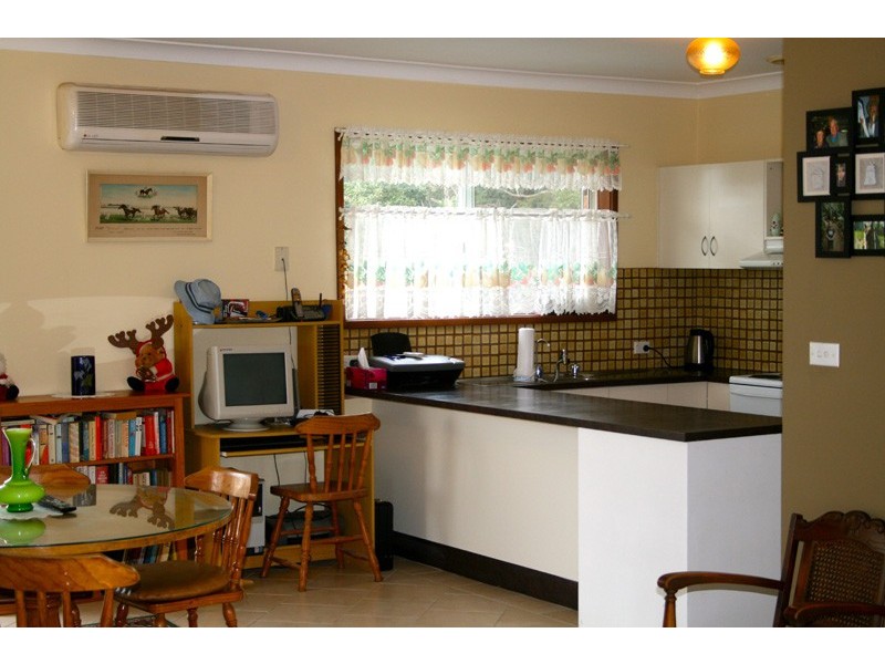 9 Valley Drive, Mollymook NSW 2539