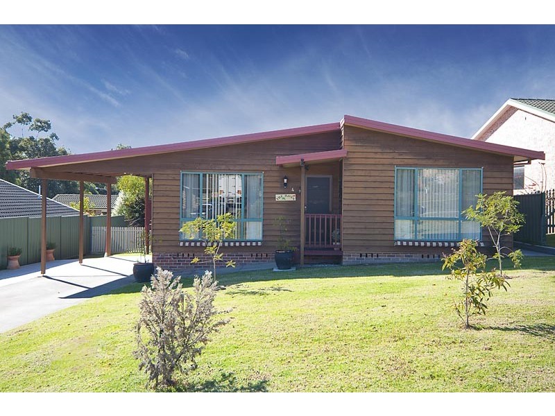 4 Scarlet Gum Srtreet, Ulladulla NSW 2539