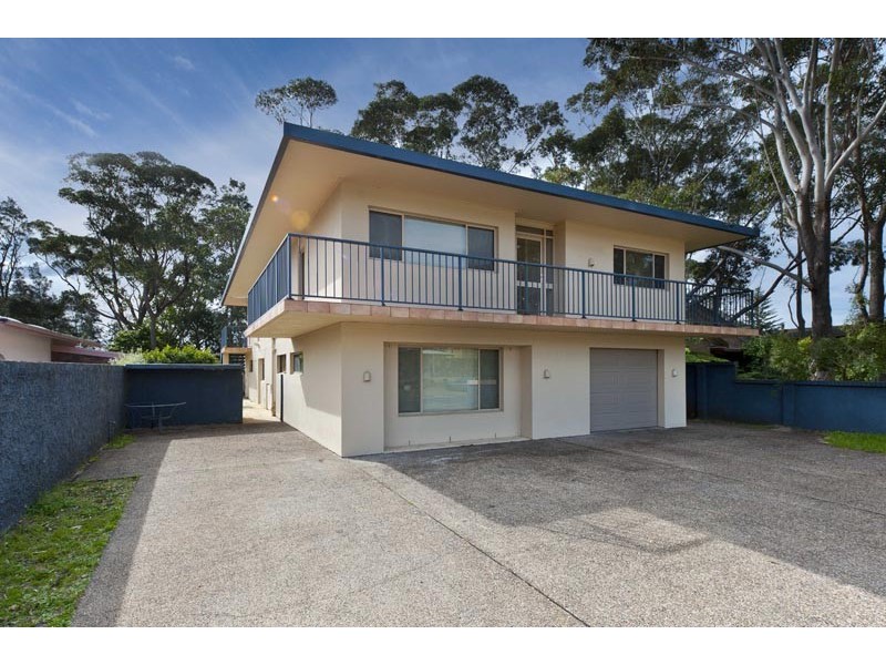 14 Macleay Street, Narrawallee NSW 2539
