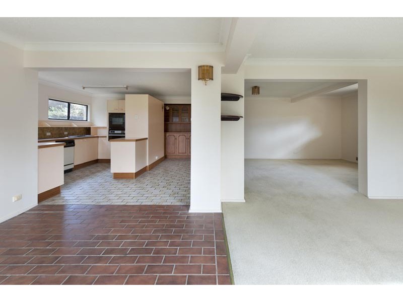 14 Macleay Street, Narrawallee NSW 2539