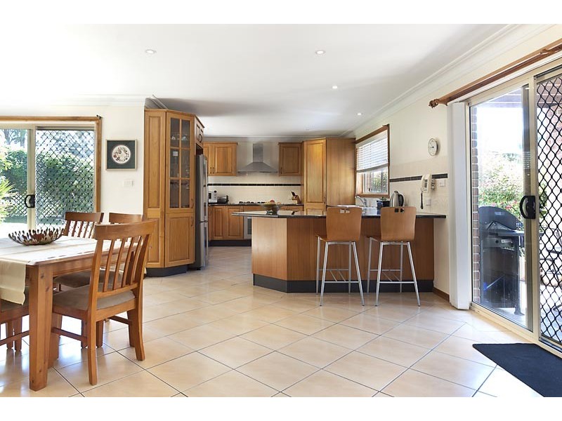 19 James Crescent, Kings Point NSW 2539