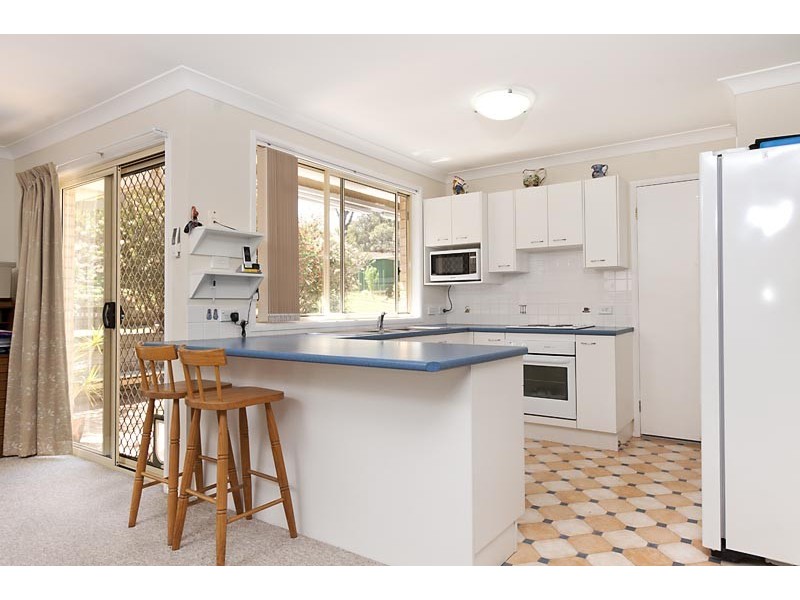 42 Valley Drive, Mollymook NSW 2539
