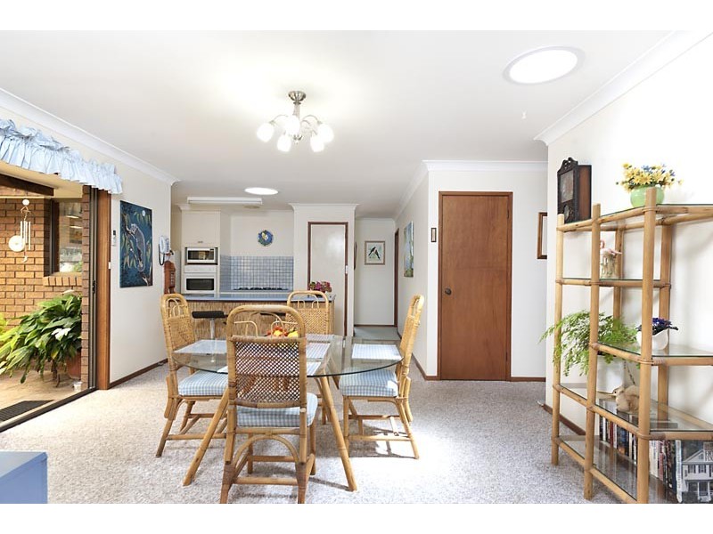 3 Honeysuckle Close, Burrill Lake NSW 2539