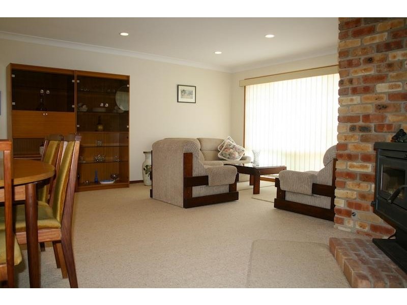 54 Wallaroy Drive, Burrill Lake NSW 2539