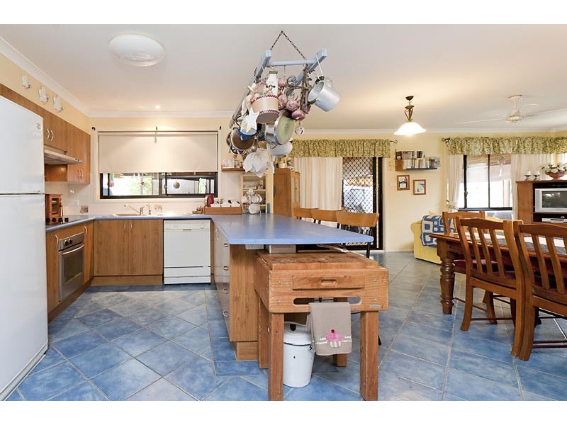 10 Walpole Avenue, Ulladulla NSW 2539