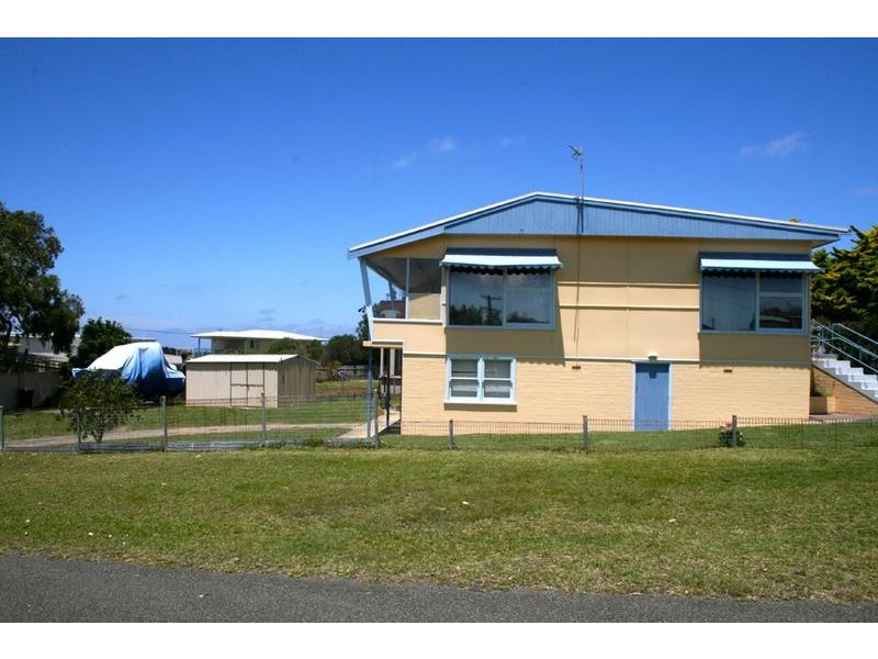 26 Highview Drive, Dolphin Point NSW 2539