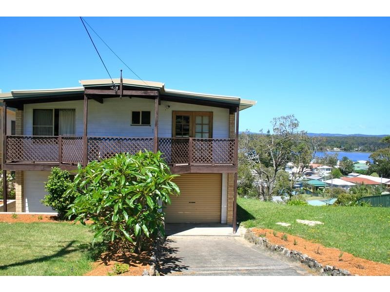 116 Canberra Crescent, Burrill Lake NSW 2539