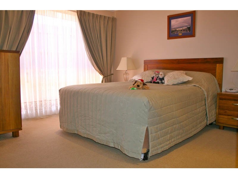 6 Wattlevale Pl, Ulladulla NSW 2539