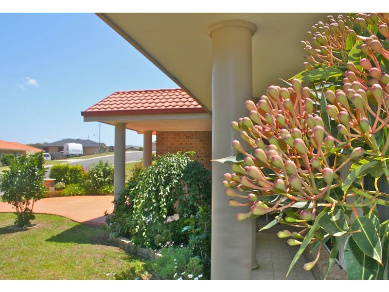 6 Wattlevale Pl, Ulladulla NSW 2539