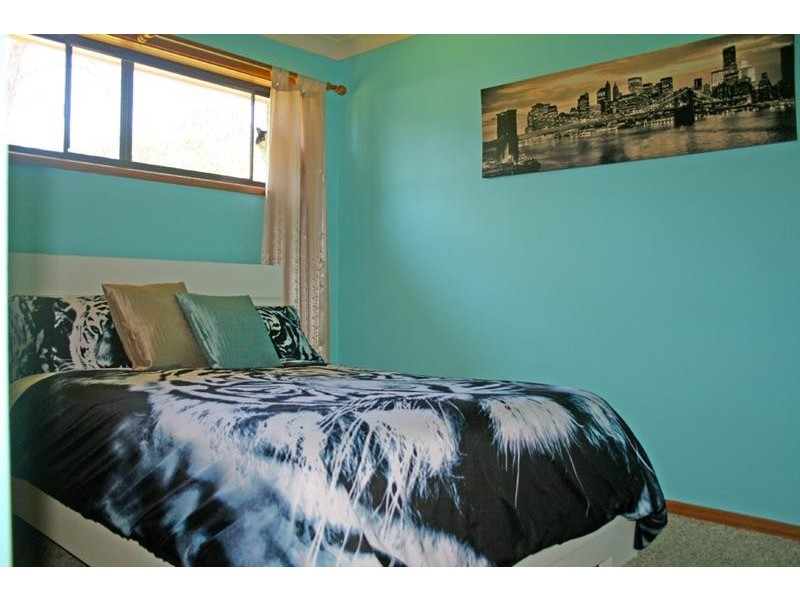 27 George Avenue, Kings Point NSW 2539