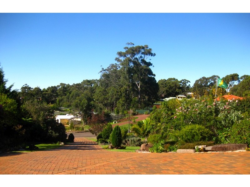 6 Callemondah Close, Narrawallee NSW 2539