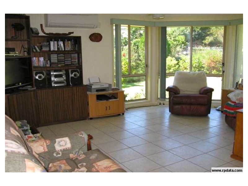 6 Callemondah Close, Narrawallee NSW 2539