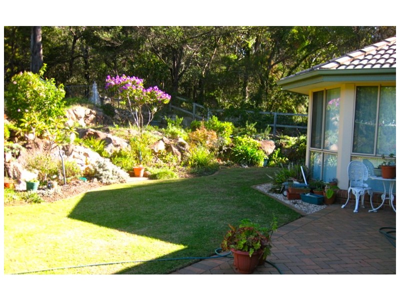 6 Callemondah Close, Narrawallee NSW 2539