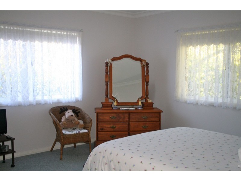 11 Blake Plc, Narrawallee NSW 2539