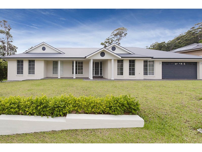 1 The Meadows, Mollymook NSW 2539