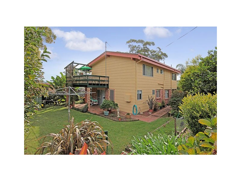 11 Tallwood Avenue, Narrawallee NSW 2539