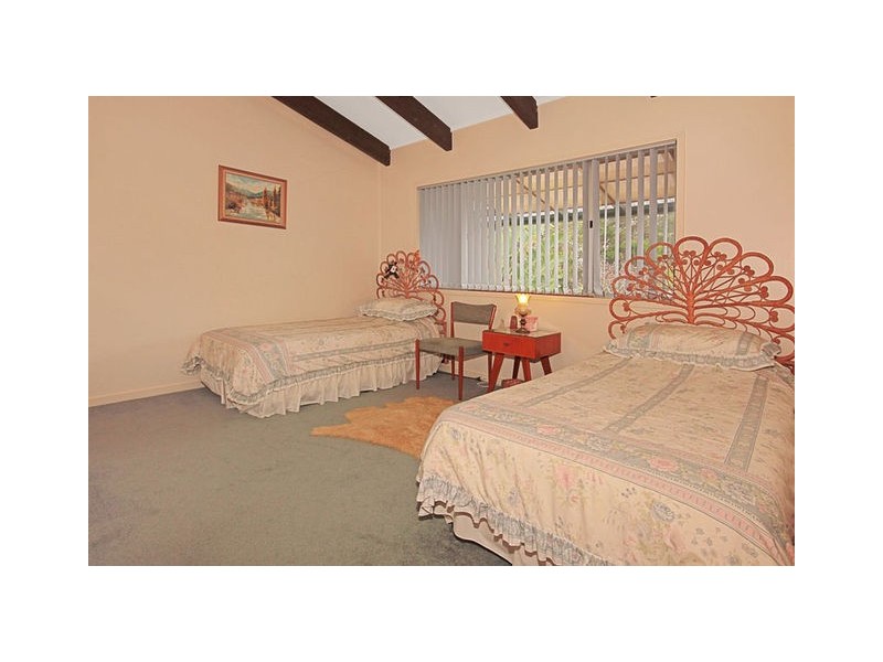 11 Tallwood Avenue, Narrawallee NSW 2539