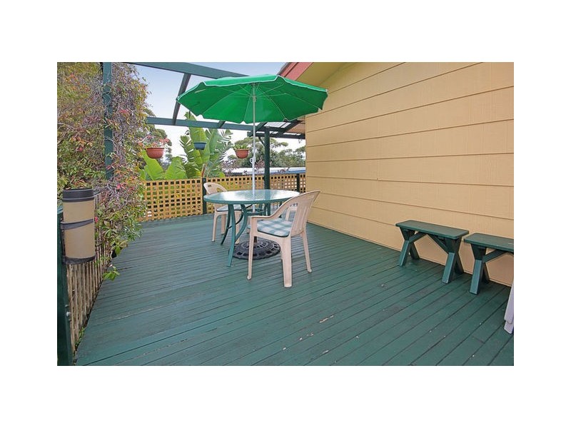 11 Tallwood Avenue, Narrawallee NSW 2539