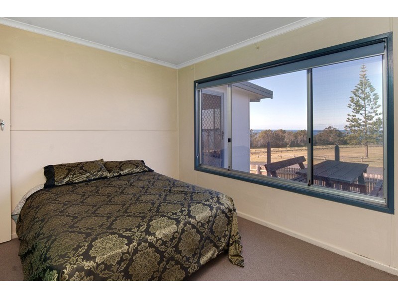 63 Seaside Parade, Dolphin Point NSW 2539