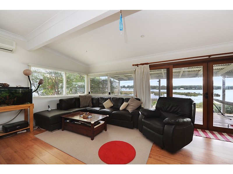 48 McDonald Pde, Burrill Lake NSW 2539