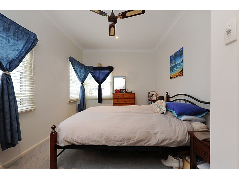 48 McDonald Pde, Burrill Lake NSW 2539