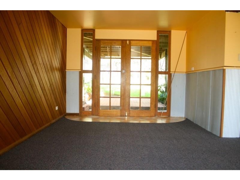 42 Wyoming Avenue, Burrill Lake NSW 2539