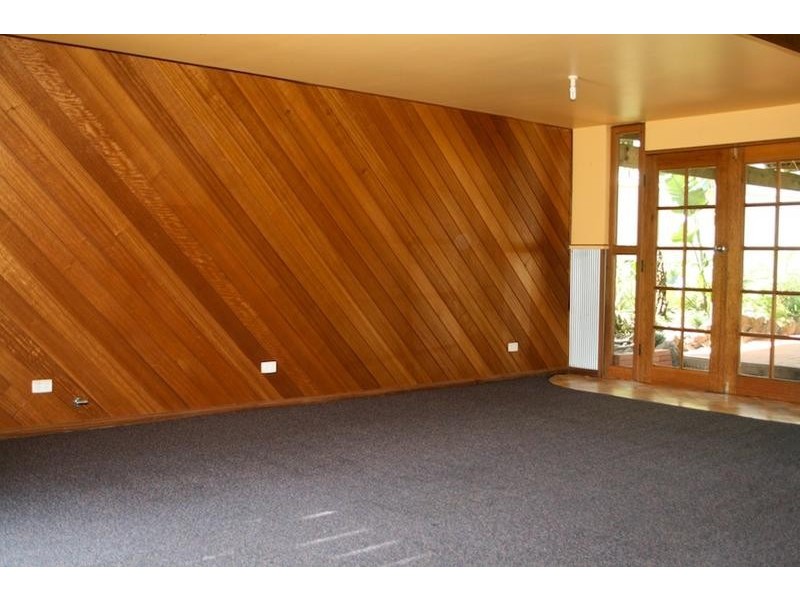 42 Wyoming Avenue, Burrill Lake NSW 2539