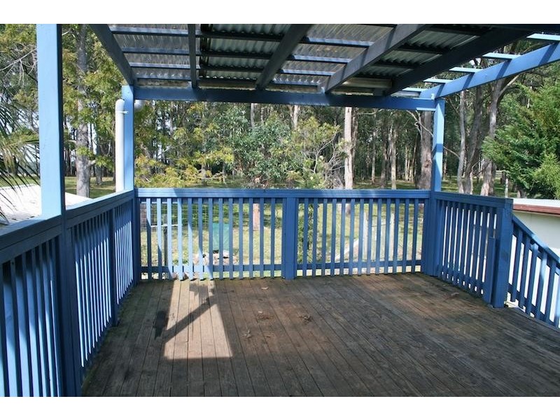 42 Wyoming Avenue, Burrill Lake NSW 2539