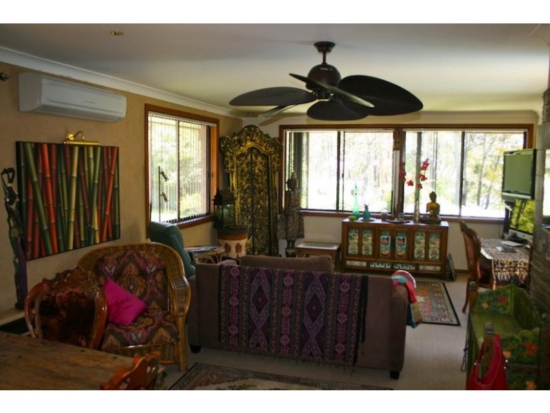 53 Wyoming Avenue, Burrill Lake NSW 2539