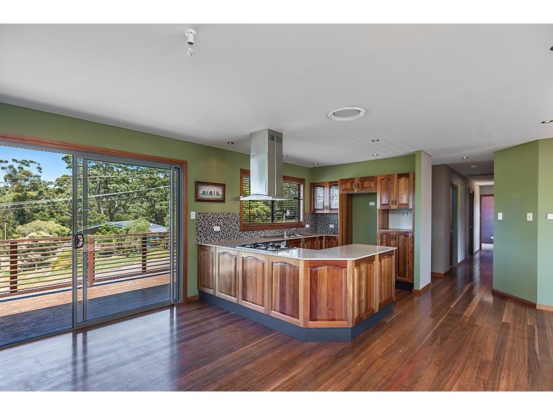 8 Weymouth Road, Lake Tabourie NSW 2539