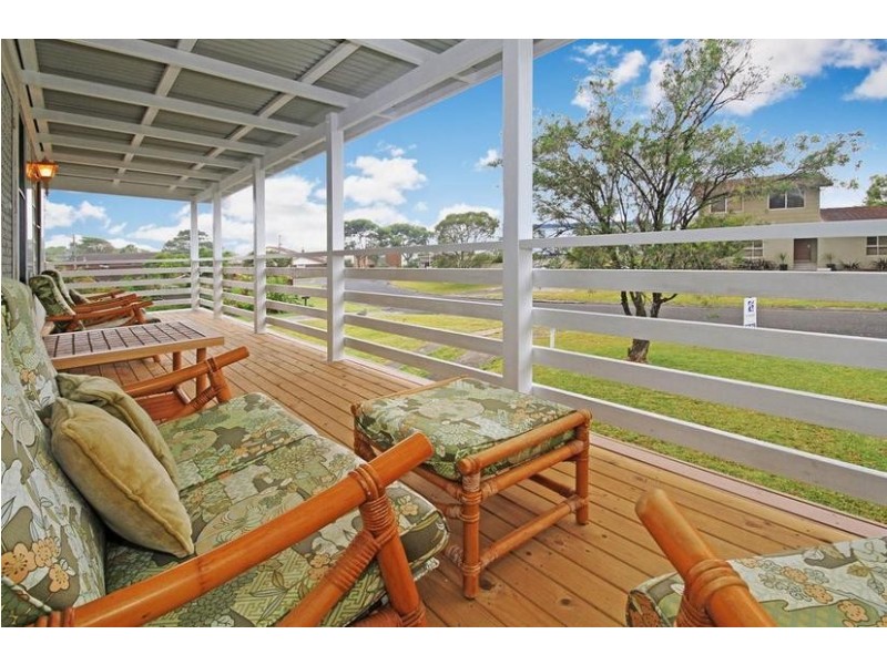 5 Vista Drive, Dolphin Point NSW 2539