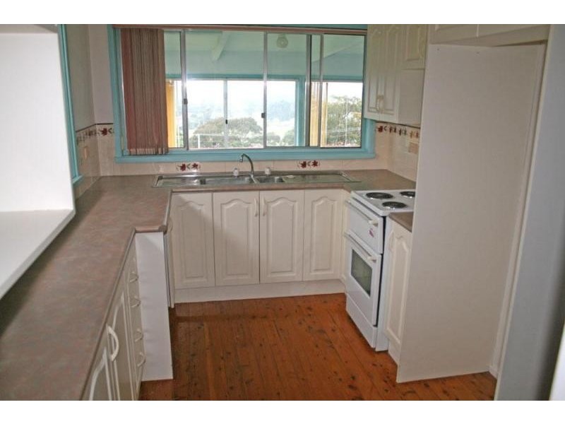 13 Canberra Crescent, Burrill Lake NSW 2539