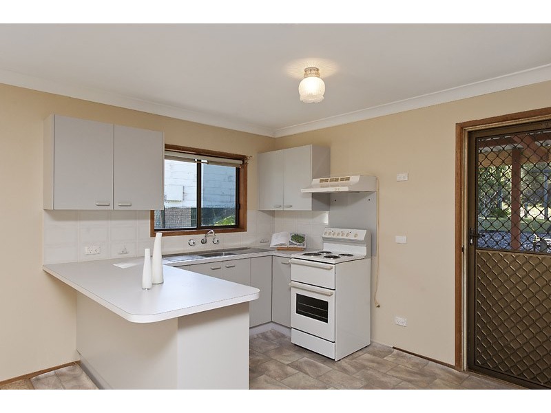 8 Paterson Close, Lake Tabourie NSW 2539
