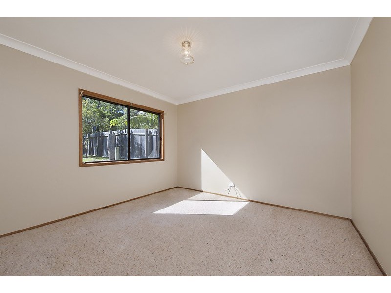 8 Paterson Close, Lake Tabourie NSW 2539