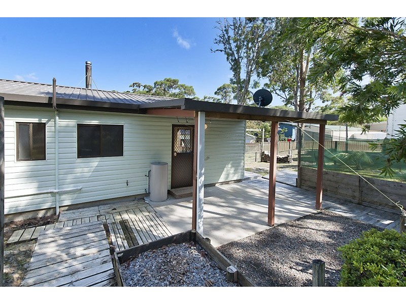 8 Paterson Close, Lake Tabourie NSW 2539