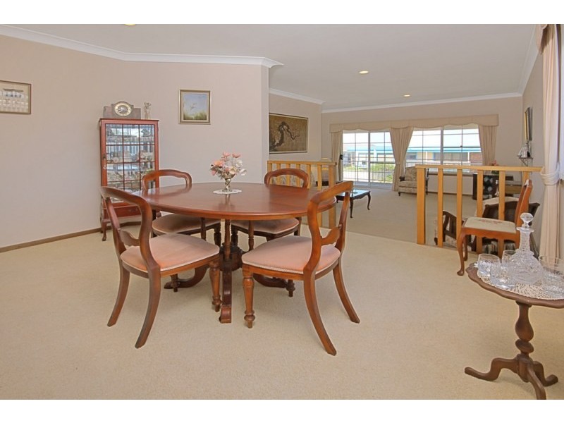 22 Canberra Crescent, Burrill Lake NSW 2539